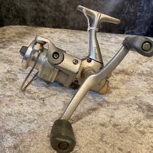 Vintage Pinnacle Deadbolt Spinning Fishing Reel